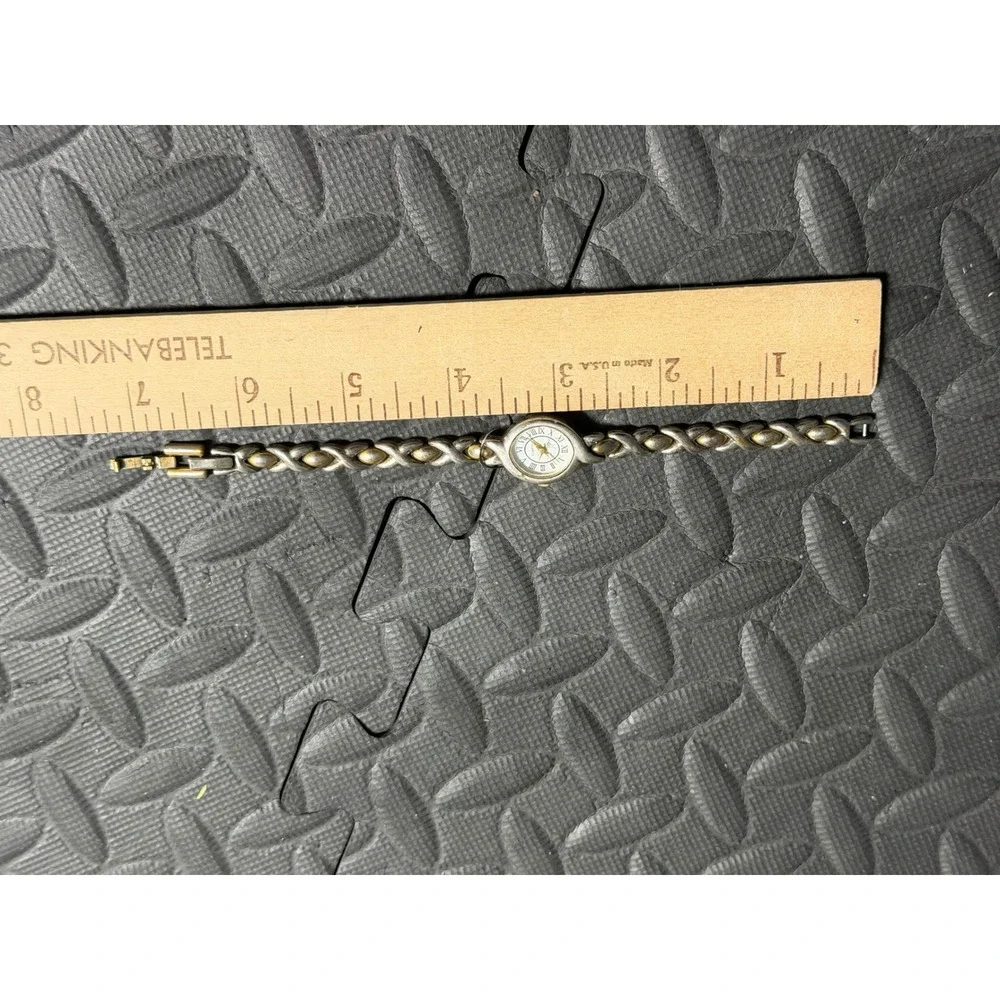 Kathie Lee Quartz Watch Silver Gold Two Tone Analog‎ 90s Y2K 77/5037 Oval